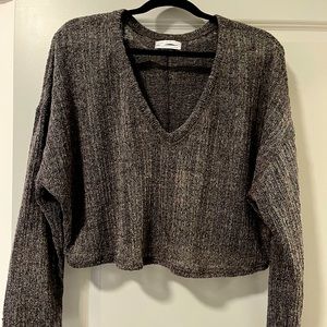 URBAN OUTFITTERS-CROPPED V-NECK SHEER LONG SLEEVE SWEATER